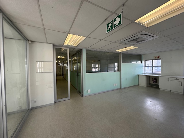 To Let commercial Property for Rent in Pinelands Western Cape